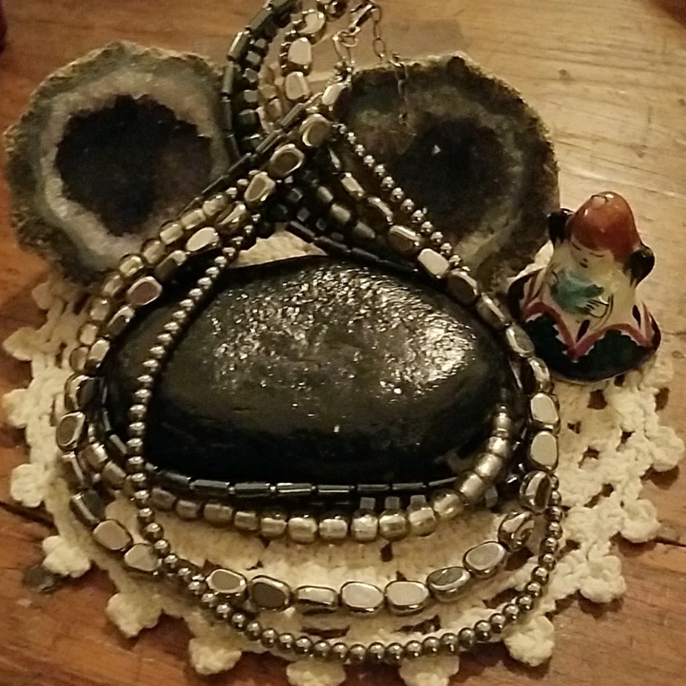 Silpada Artisan Hematight necklace - Picture 2 of 4